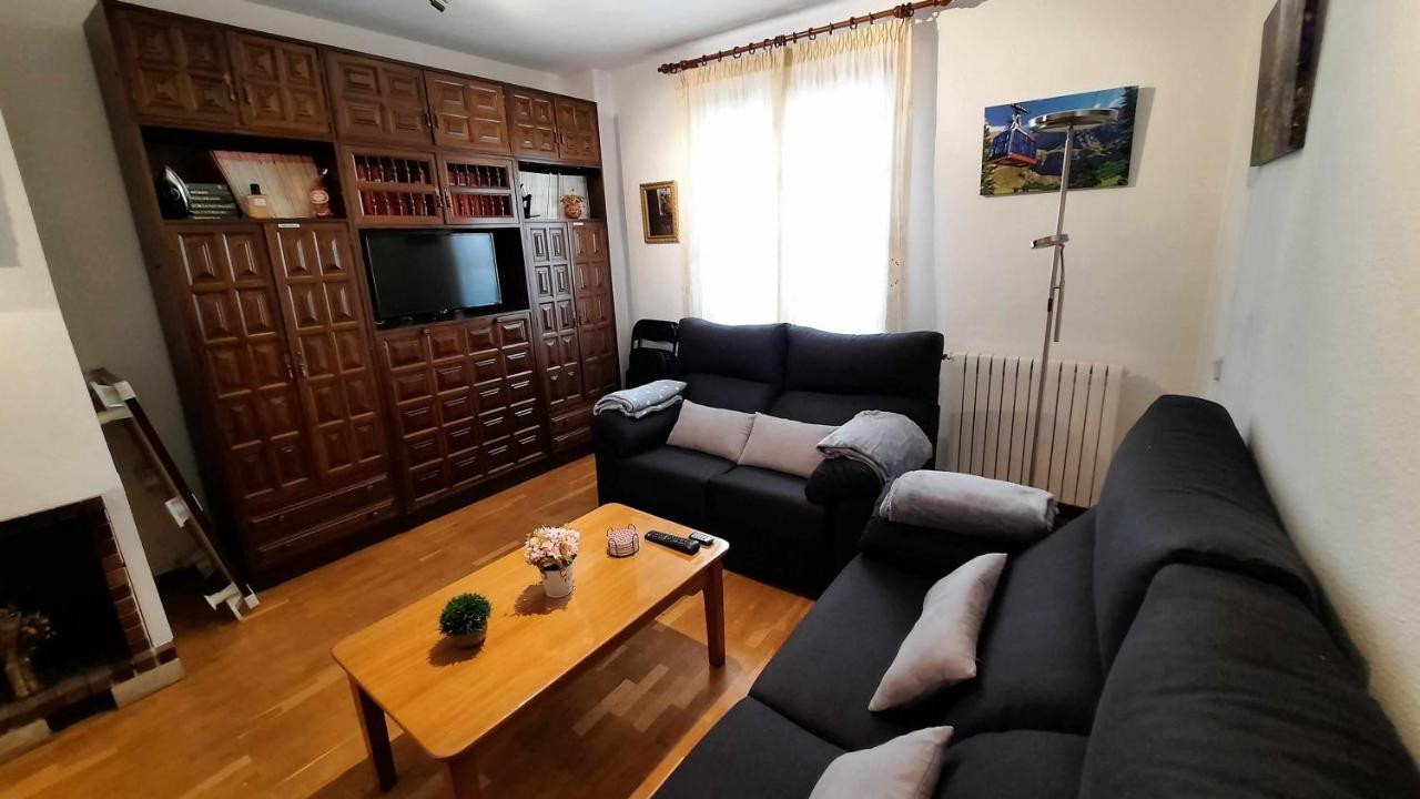 Riano En Las Montanas De Carmen Εξωτερικό φωτογραφία