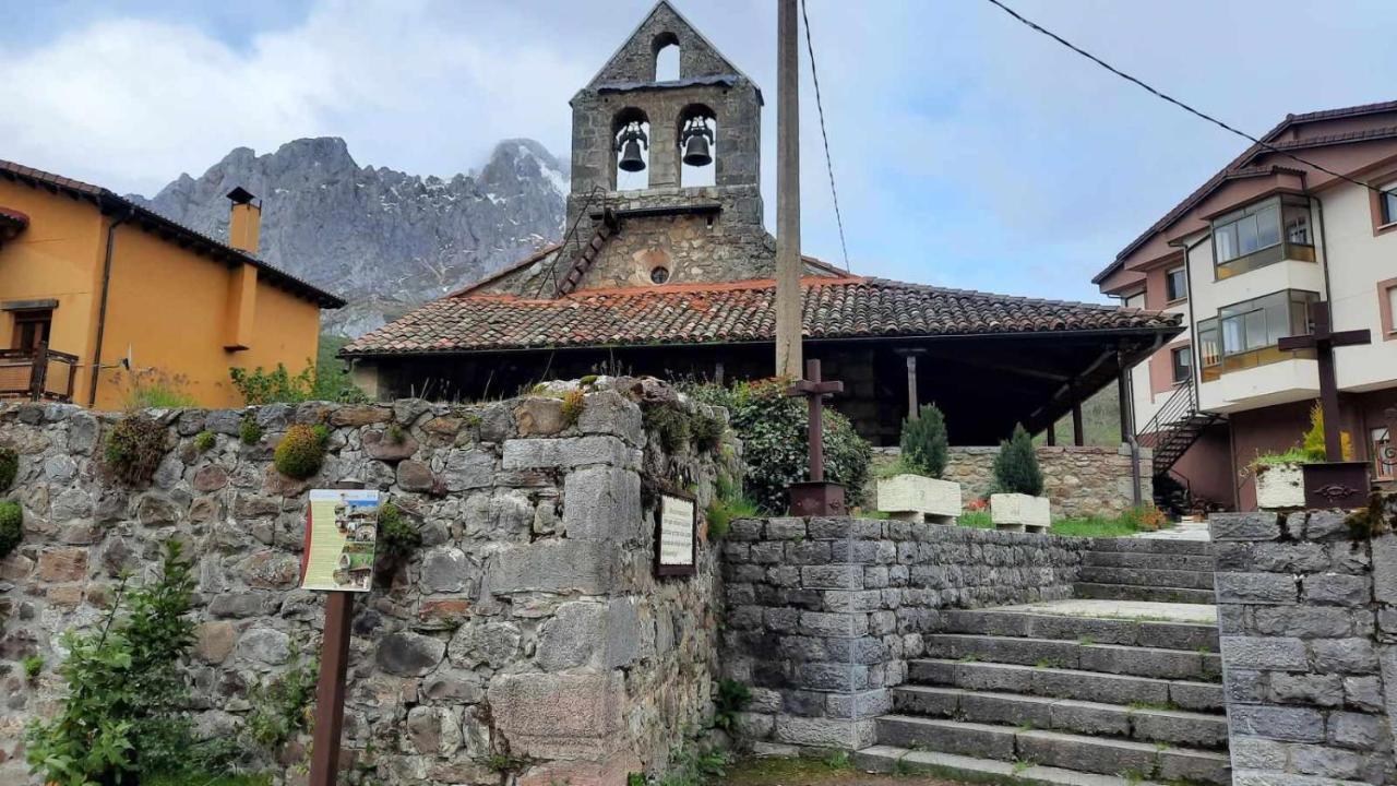 Riano En Las Montanas De Carmen Εξωτερικό φωτογραφία