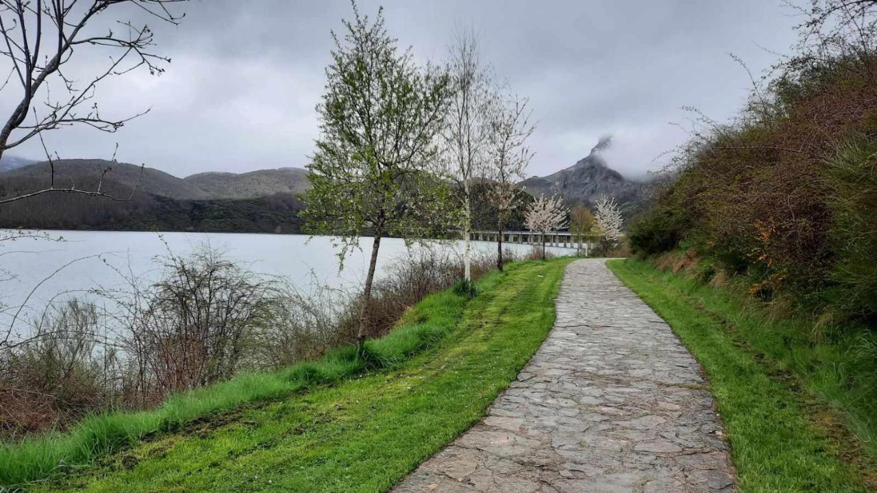 Riano En Las Montanas De Carmen Εξωτερικό φωτογραφία