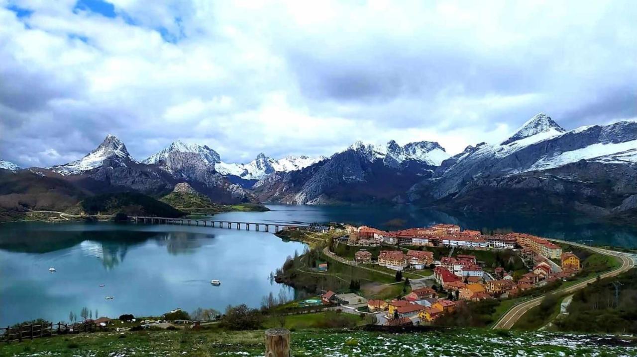 Riano En Las Montanas De Carmen Εξωτερικό φωτογραφία